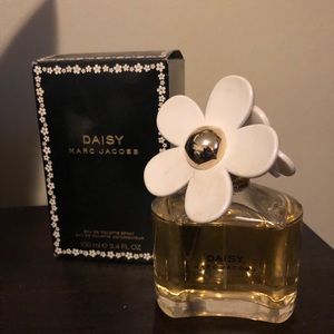 Marc Jacobs Daisy Perfume. Barely used